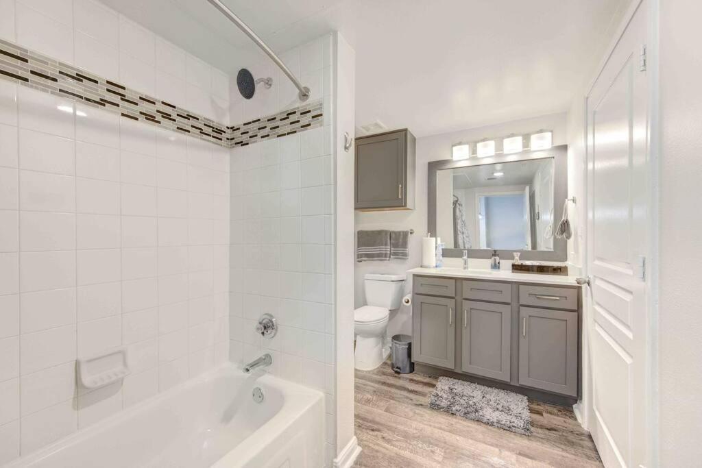 Houston Medical Center-Beautiful 1-Bedroom Apartment Near Nrg エクステリア 写真
